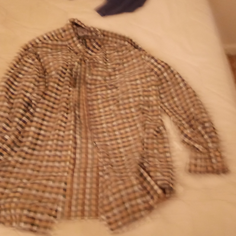 Facconable Button Up Shirt Preowned - image 1